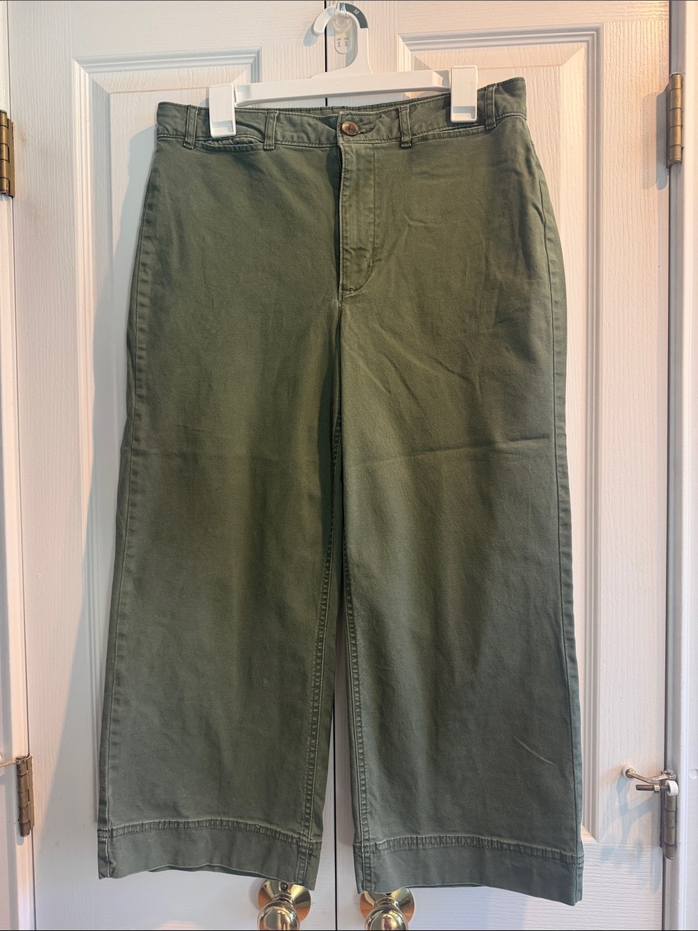 Women’s Wide-Leg Cropped Olive Green Cotton Pants